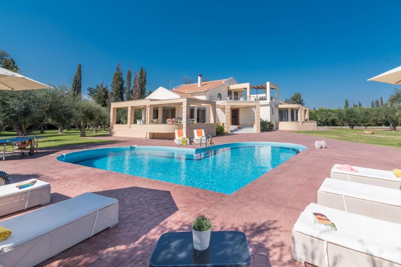 Astarte Villas - Istar Villa With Tennis Court Makhairádhon المظهر الخارجي الصورة