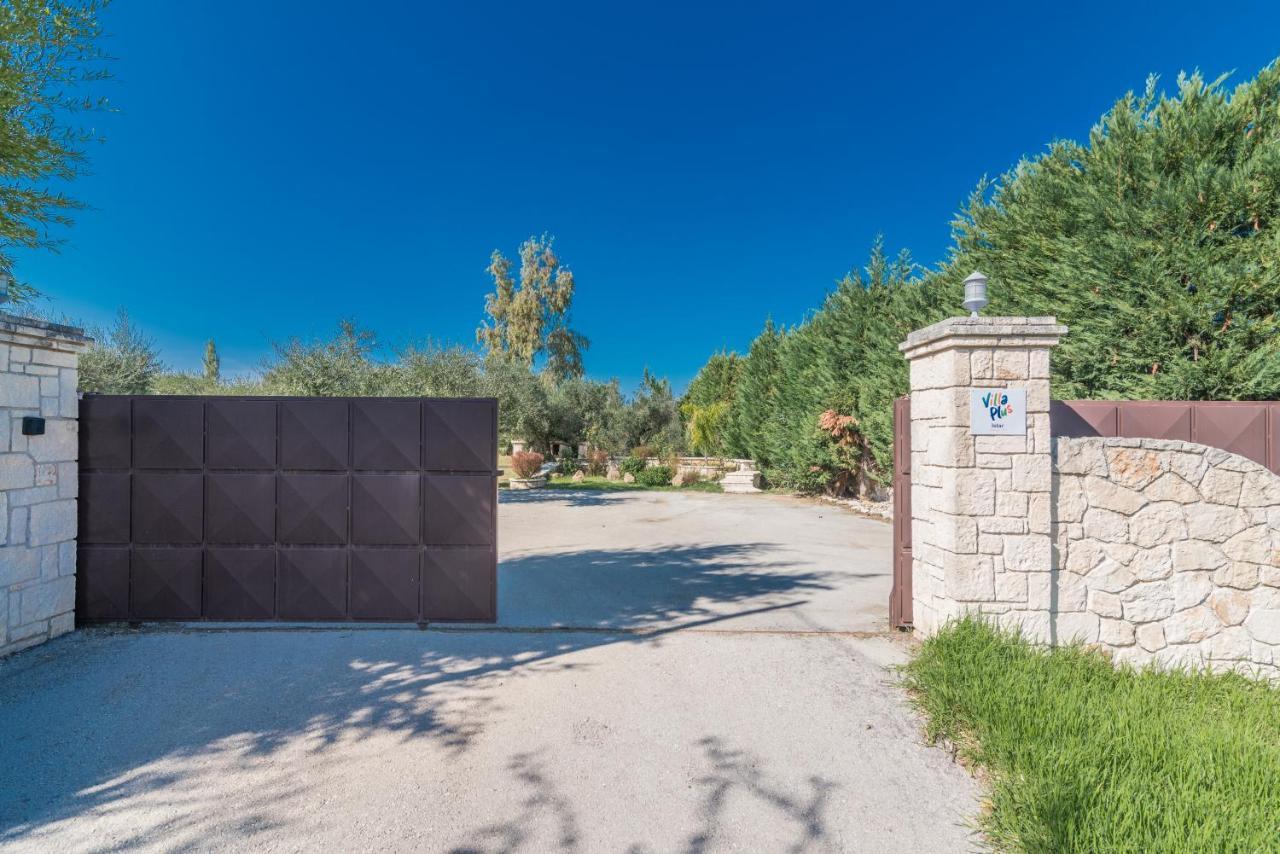Astarte Villas - Istar Villa With Tennis Court Makhairádhon المظهر الخارجي الصورة