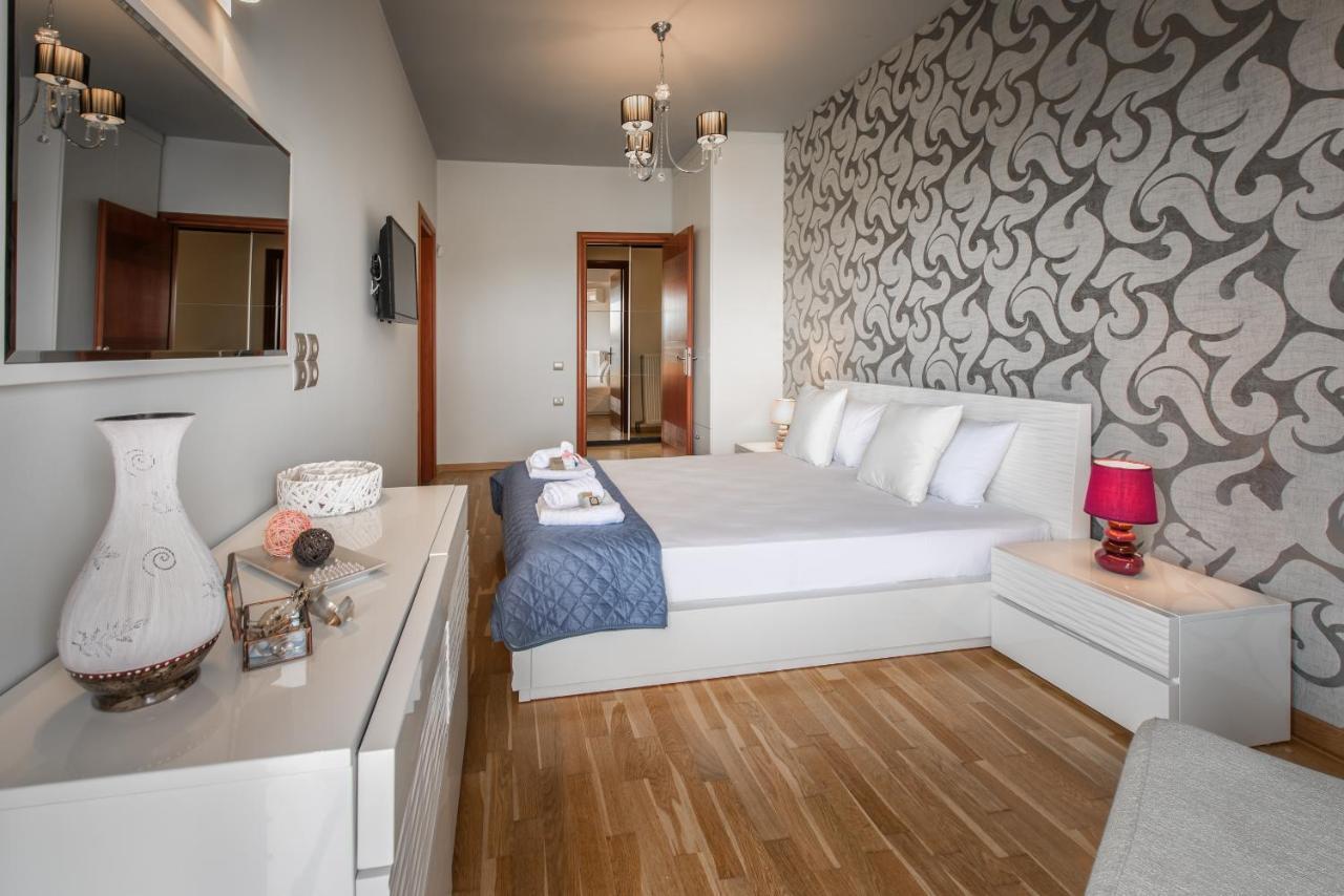 Astarte Villas - Istar Villa With Tennis Court Makhairádhon المظهر الخارجي الصورة
