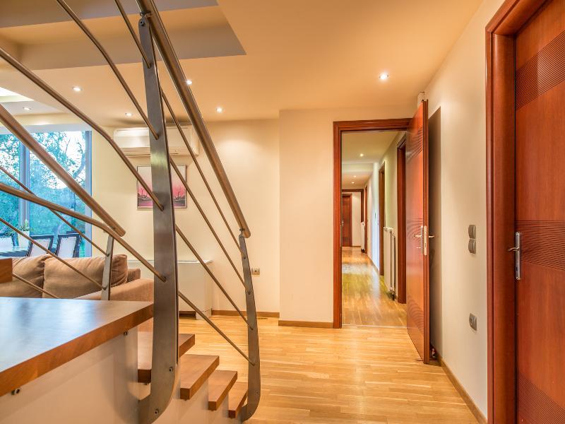 Astarte Villas - Istar Villa With Tennis Court Makhairádhon المظهر الخارجي الصورة