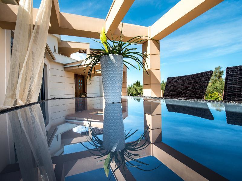 Astarte Villas - Istar Villa With Tennis Court Makhairádhon المظهر الخارجي الصورة